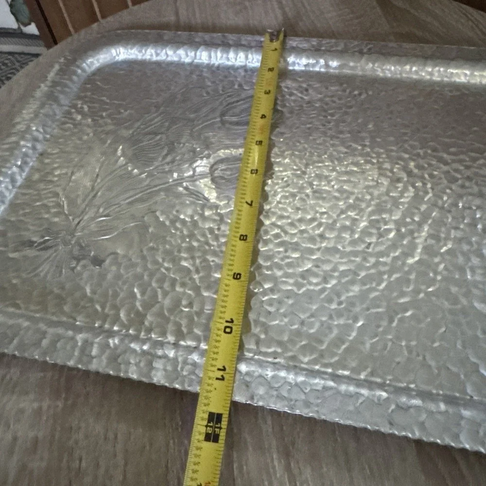 VTG Rodney Kent Hammered Aluminum Tulip Serving Tray #400 Hand Wrought Rimmed